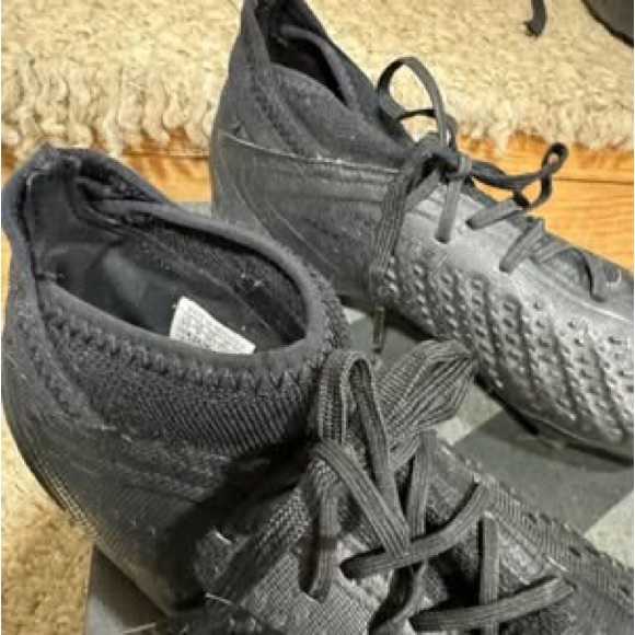 Adidas Predator Black Soccer Cleats - Picture 1 of 2